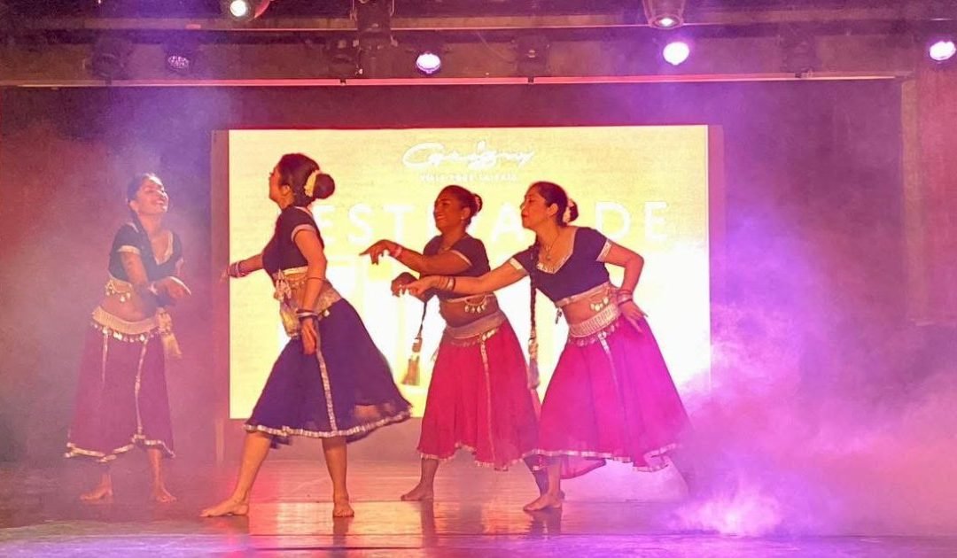 danse bollywood sur scene