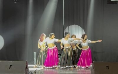 Des performances 2024 envoûtantes de danses Bollywood  par Khulfi Malai