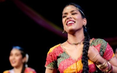 « Aa Re Pritam Pyare » – Une explosion de style Bollywood revisitée par Khulfi Malai