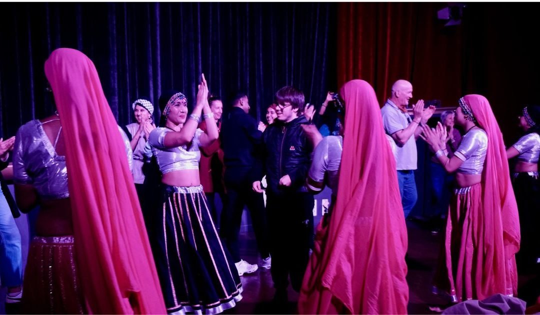Ambiance festive bollywood a paris
